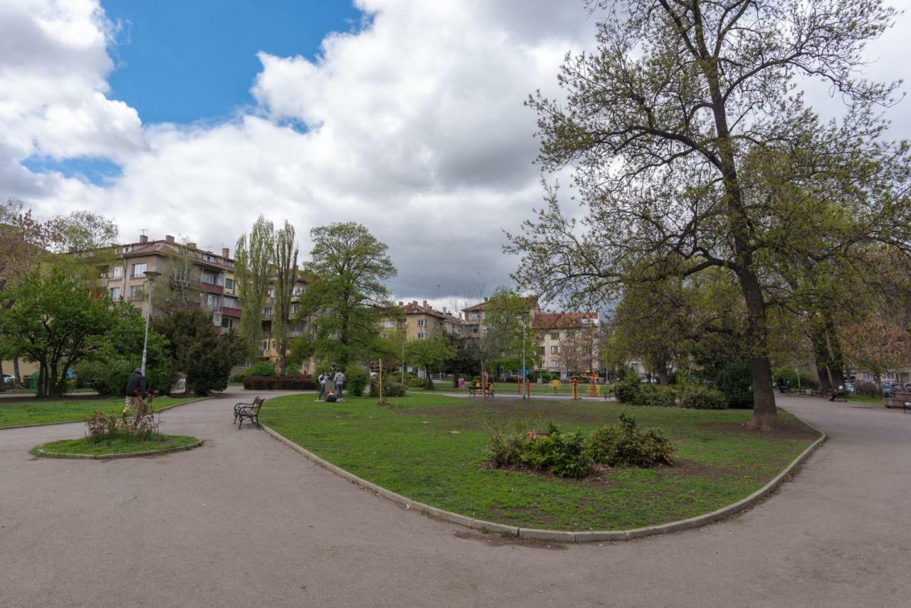 Comfort.Chic.Charming Apt With Terrace Near Ndk Sofia Exterior photo